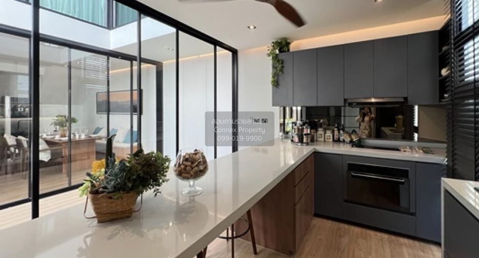 Casa adosada en venta de 2 habitaciones en Mueang Samut Prakan, Samut Prakan