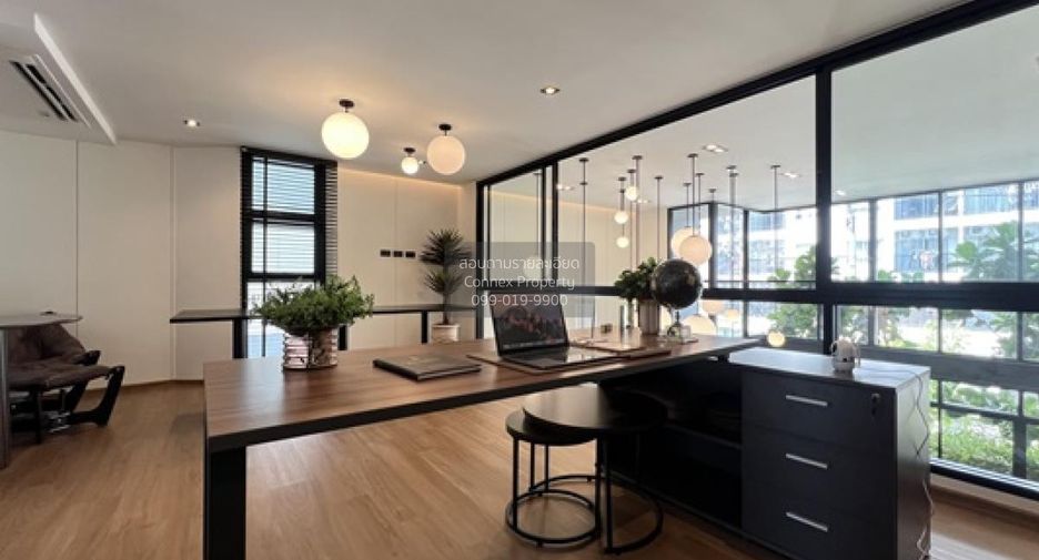 Casa adosada en venta de 2 habitaciones en Mueang Samut Prakan, Samut Prakan