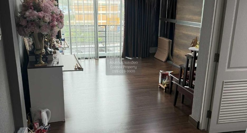 Local comercial en venta de 3 habitaciones en Phasi Charoen, Bangkok