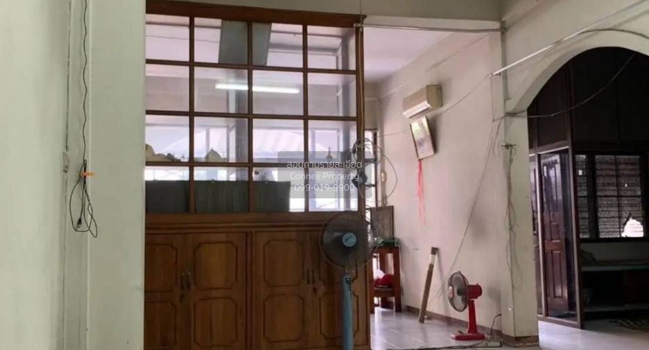 For sale 3 bedrooms townhouse in Bang Khen, Bangkok