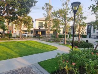 出售 3 卧室 独立屋 在 Bang Phli, Samut Prakan