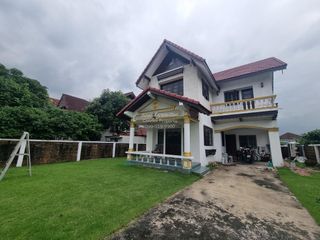 Casa en venta de 3 habitaciones en Saphan Sung, Bangkok