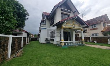 For sale 3 bedrooms house in Saphan Sung, Bangkok