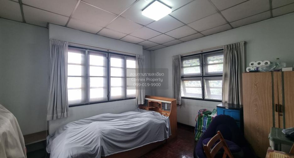 For sale 3 bedrooms house in Saphan Sung, Bangkok