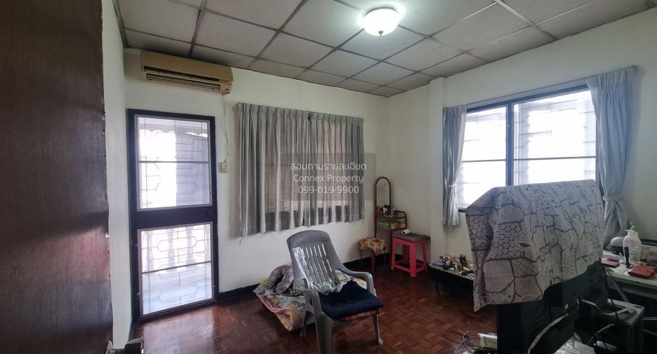 For sale 3 bedrooms house in Saphan Sung, Bangkok