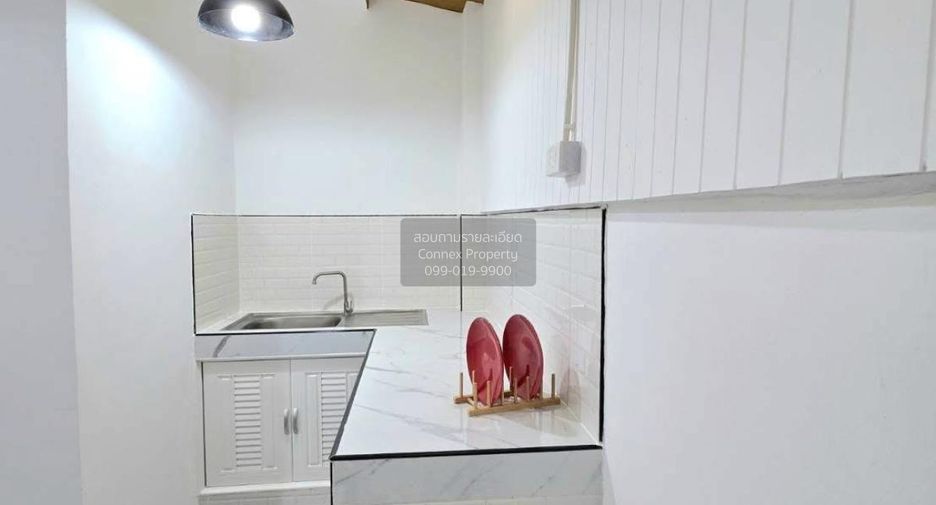 For sale 1 bed townhouse in Mueang Samut Prakan, Samut Prakan
