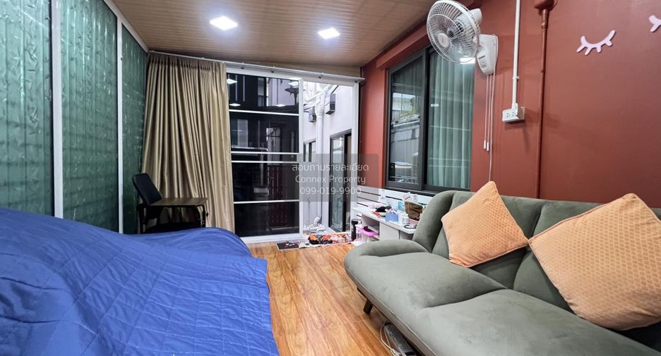 Reihenhaus zum Kauf mit 3 Zimmer in Thanyaburi, Pathum Thani