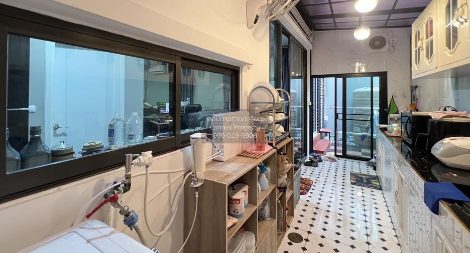 Reihenhaus zum Kauf mit 3 Zimmer in Thanyaburi, Pathum Thani