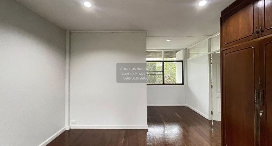 Casa en alquiler de 6 habitaciones en Huai Khwang, Bangkok