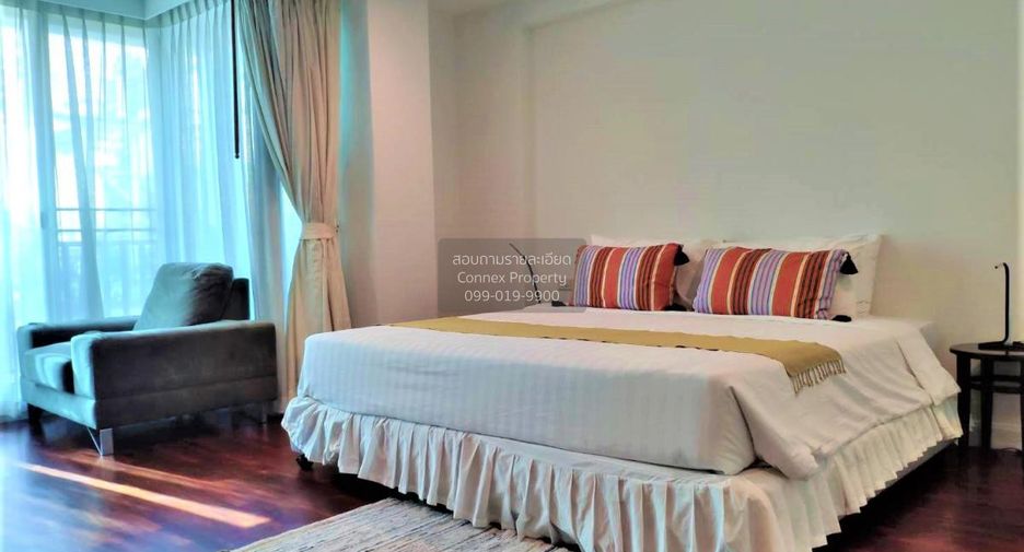 For rent 3 bedrooms condo in Sathon, Bangkok