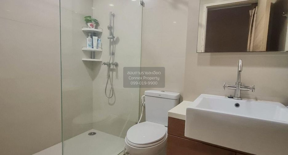 For rent 2 bedrooms condo in Khlong San, Bangkok
