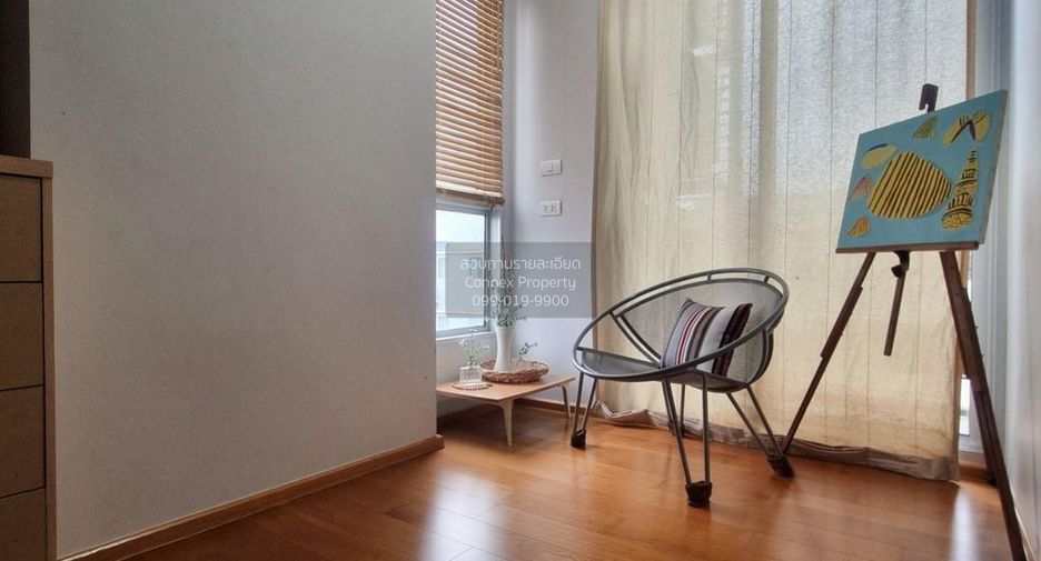 For rent 2 bedrooms condo in Khlong San, Bangkok