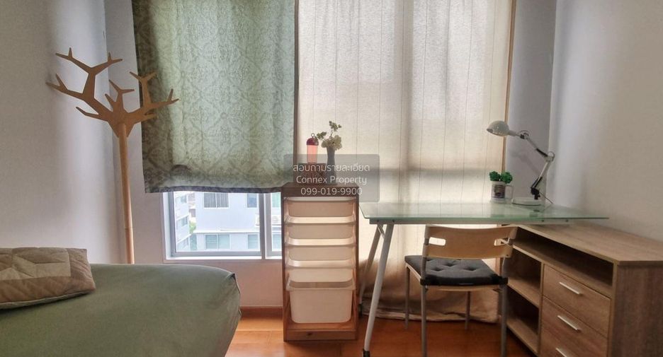 For rent 2 bedrooms condo in Khlong San, Bangkok
