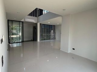 出租 3 卧室 联排别墅 在 Chatuchak, 曼谷