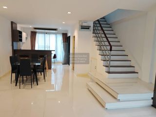 For rent 3 bedrooms townhouse in Don Mueang, Bangkok