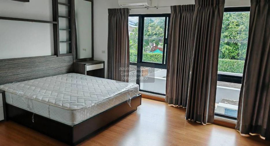 For rent 3 bedrooms townhouse in Don Mueang, Bangkok