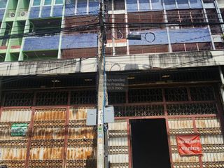 For rent 6 bedrooms retail Space in Khlong San, Bangkok