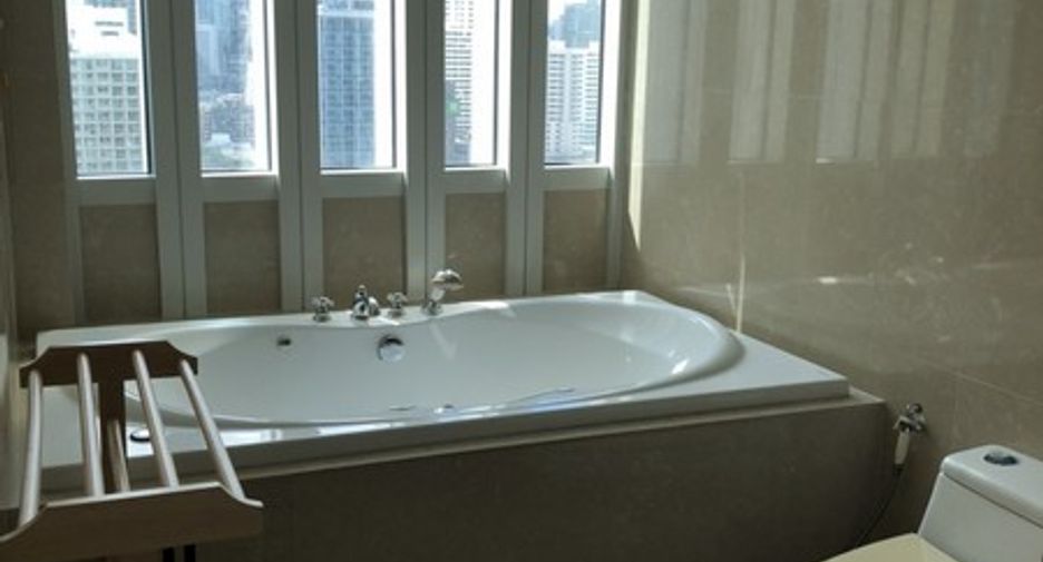 For rent 5 ベッドルーム condo in Pathum Wan, Bangkok