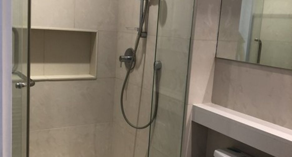 For rent 5 ベッドルーム condo in Pathum Wan, Bangkok