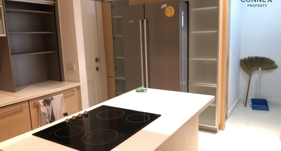 For rent 5 ベッドルーム condo in Pathum Wan, Bangkok