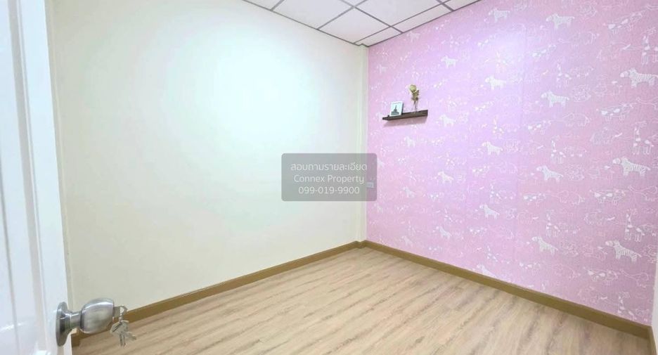 For sale 2 bedrooms townhouse in Phra Samut Chedi, Samut Prakan