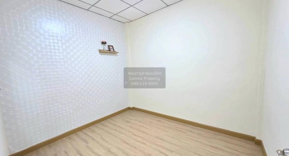 For sale 2 bedrooms townhouse in Phra Samut Chedi, Samut Prakan
