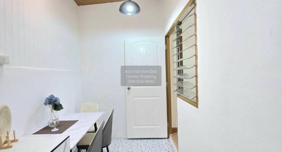 For sale 2 bedrooms townhouse in Phra Samut Chedi, Samut Prakan