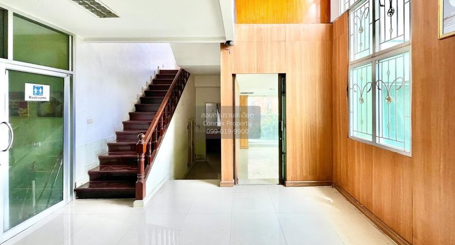 For sale 4 bedrooms house in Khlong Luang, Pathum Thani
