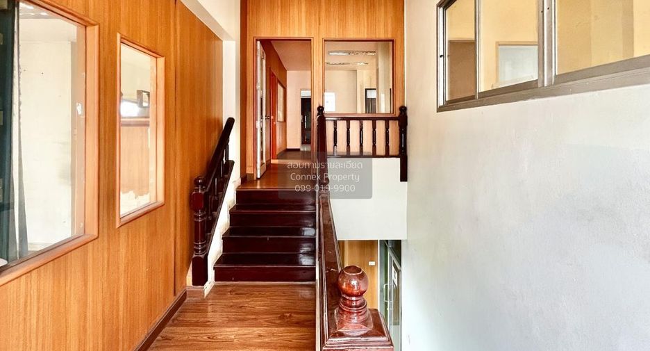 For sale 4 bedrooms house in Khlong Luang, Pathum Thani