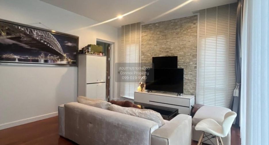 For sale 5 bedrooms house in Bangkok Noi, Bangkok