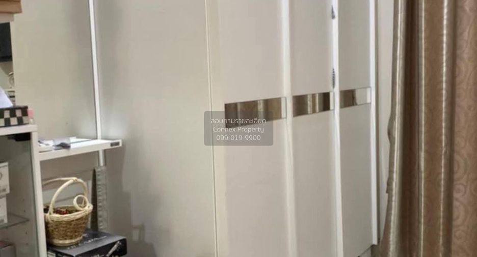 For sale 4 bedrooms townhouse in Phra Samut Chedi, Samut Prakan