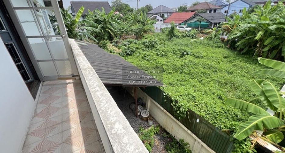 For sale 3 bedrooms house in Taling Chan, Bangkok