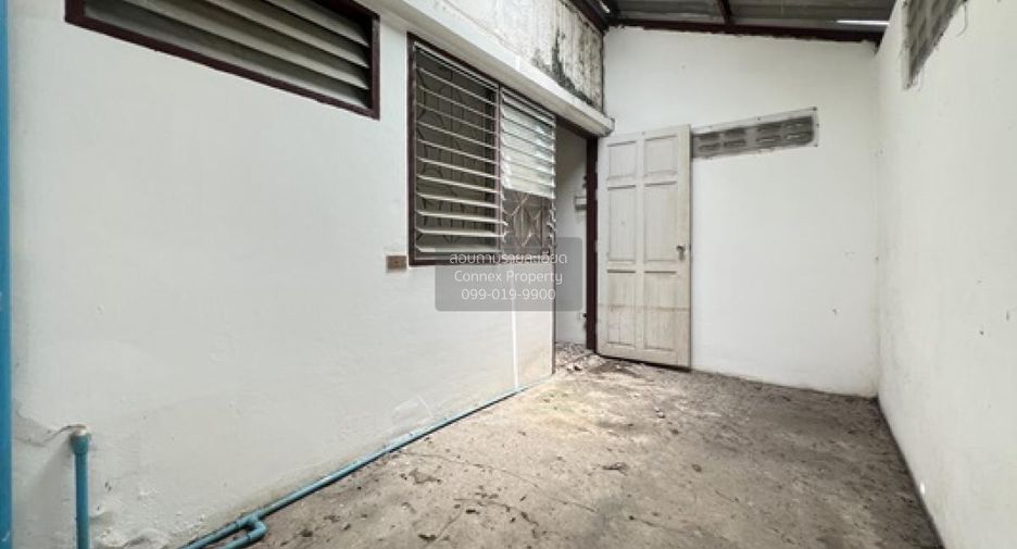 For sale 3 bedrooms house in Taling Chan, Bangkok