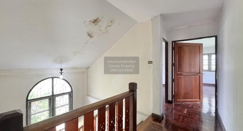 For sale 3 bedrooms house in Taling Chan, Bangkok
