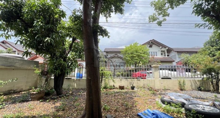 For sale 3 bedrooms house in Taling Chan, Bangkok