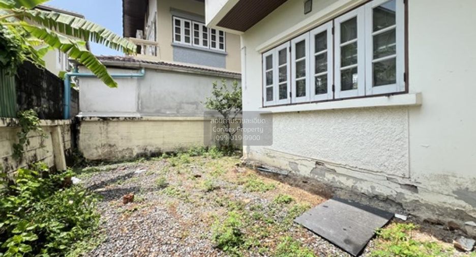 For sale 3 bedrooms house in Taling Chan, Bangkok