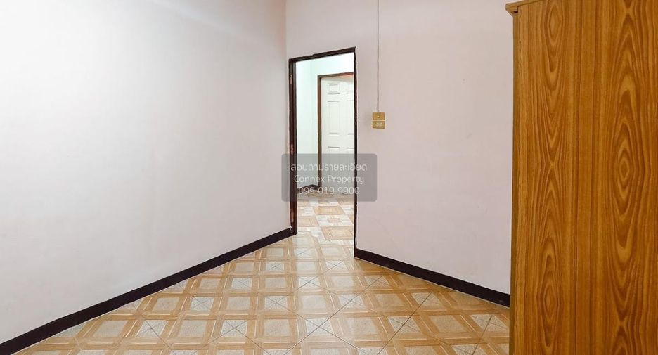 For sale 2 bedrooms townhouse in Phra Samut Chedi, Samut Prakan