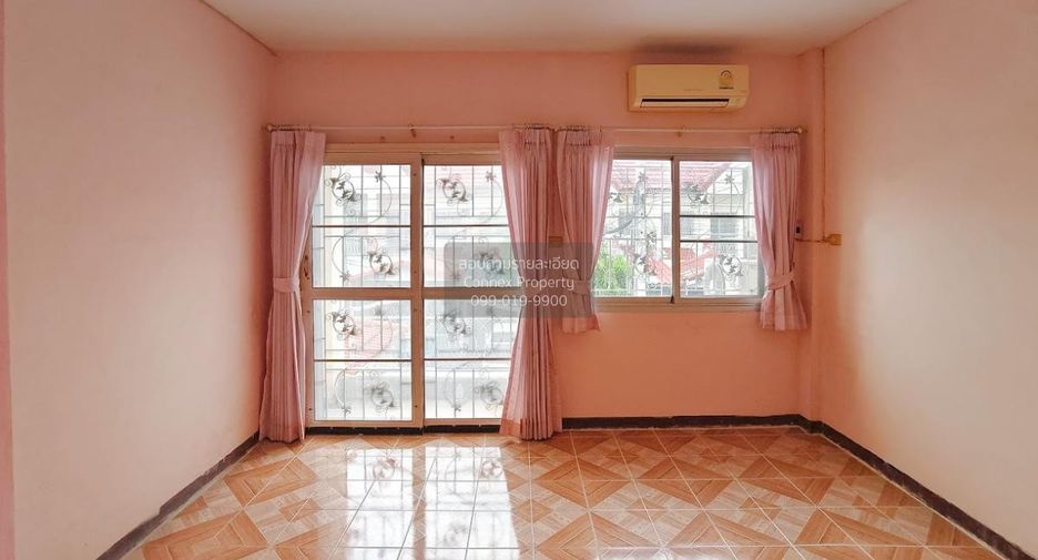 For sale 2 bedrooms townhouse in Phra Samut Chedi, Samut Prakan