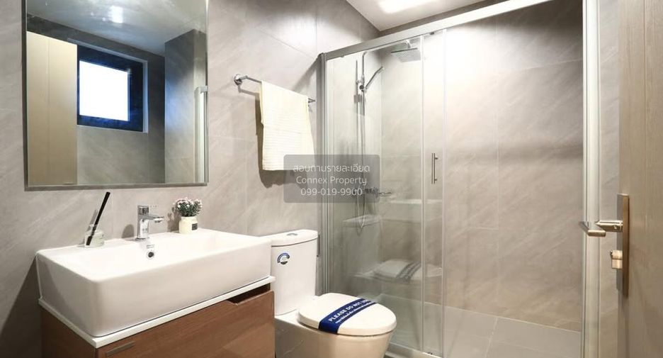 For sale 2 bedrooms condo in Khlong Toei, Bangkok
