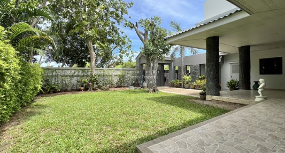 For sale 3 bedrooms house in Sattahip, Chonburi