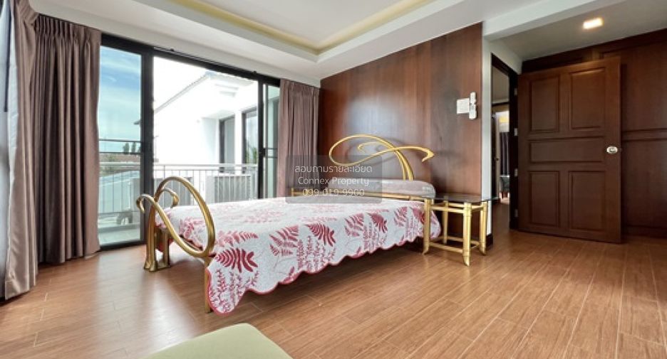 For sale 3 bedrooms house in Sattahip, Chonburi