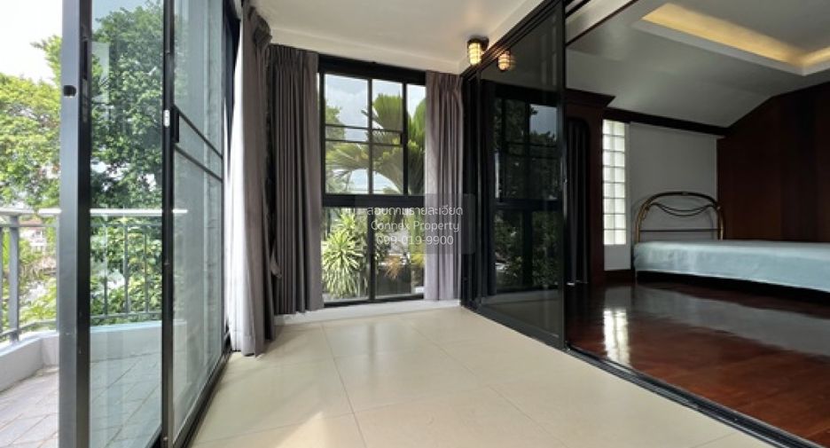 For sale 3 bedrooms house in Sattahip, Chonburi