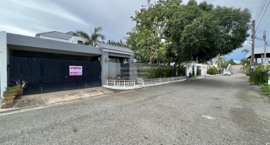 For sale 3 bedrooms house in Sattahip, Chonburi