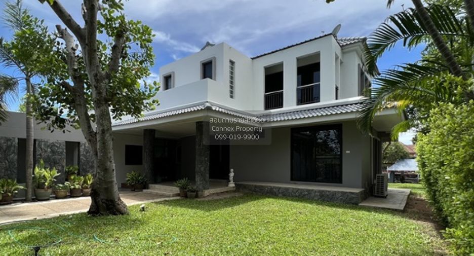 For sale 3 bedrooms house in Sattahip, Chonburi