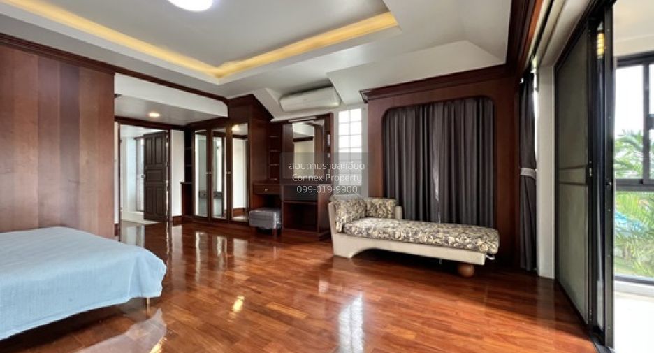 For sale 3 bedrooms house in Sattahip, Chonburi