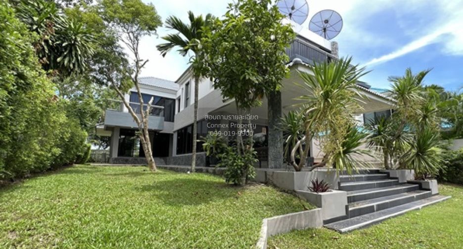 For sale 3 bedrooms house in Sattahip, Chonburi
