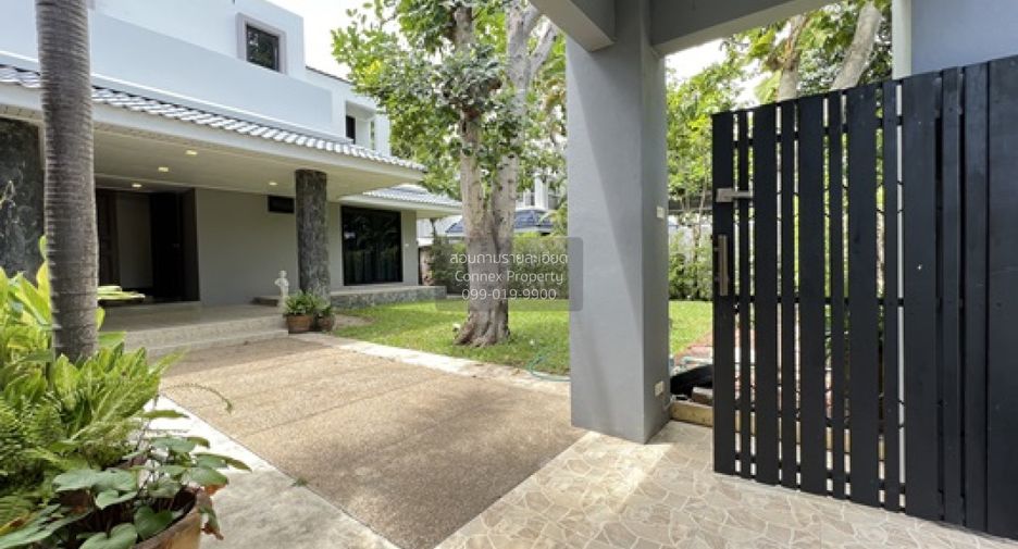 For sale 3 bedrooms house in Sattahip, Chonburi
