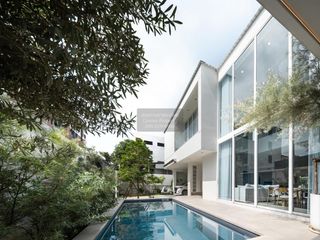 For sale 5 bedrooms house in Wang Thonglang, Bangkok