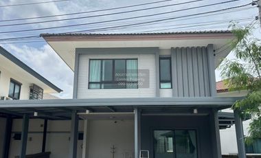 For sale 3 bedrooms house in Bang Khun Thian, Bangkok