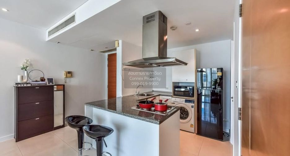 For sale 2 bedrooms condo in Khlong Toei, Bangkok
